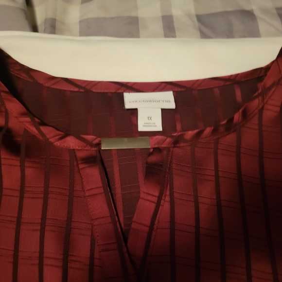 Liz Claiborne Burgundy Plaid Blouse - Picture 2 of 2